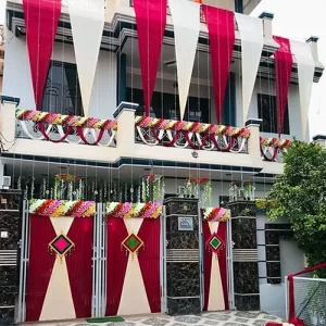 Red Cream Draping Outdoor Home Decoration